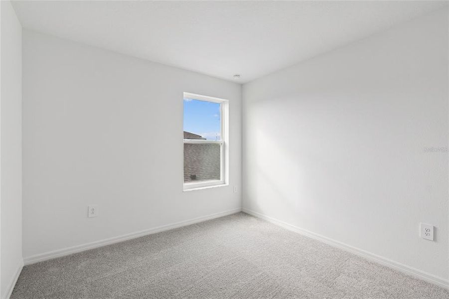 Spacious, unfurnished interior of a new home in Southpointe, Palmetto (Image 14).