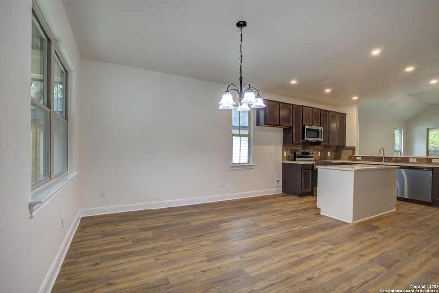 Spacious, unfurnished interior of a new home in , Wimberley (Image 27).
