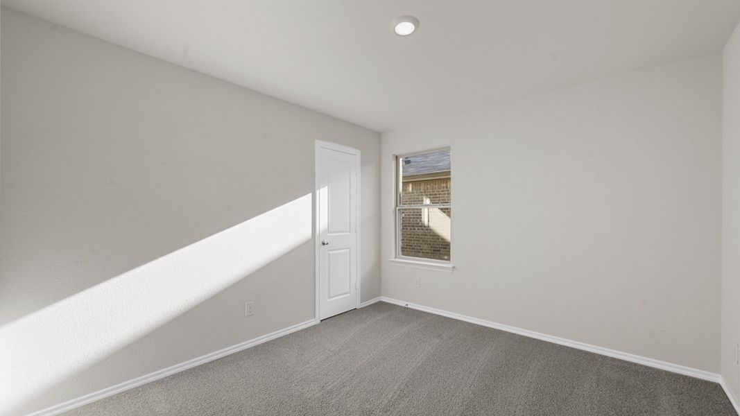 Representative unfurnished interior of a home built from the Texas Cali by D.R. Horton in Saddlebrook, Waxahachie (Image 20). Representative unfurnished interior of a home built from the Texas Cali by D.R. Horton in Saddlebrook, Waxahachie (Image 20).