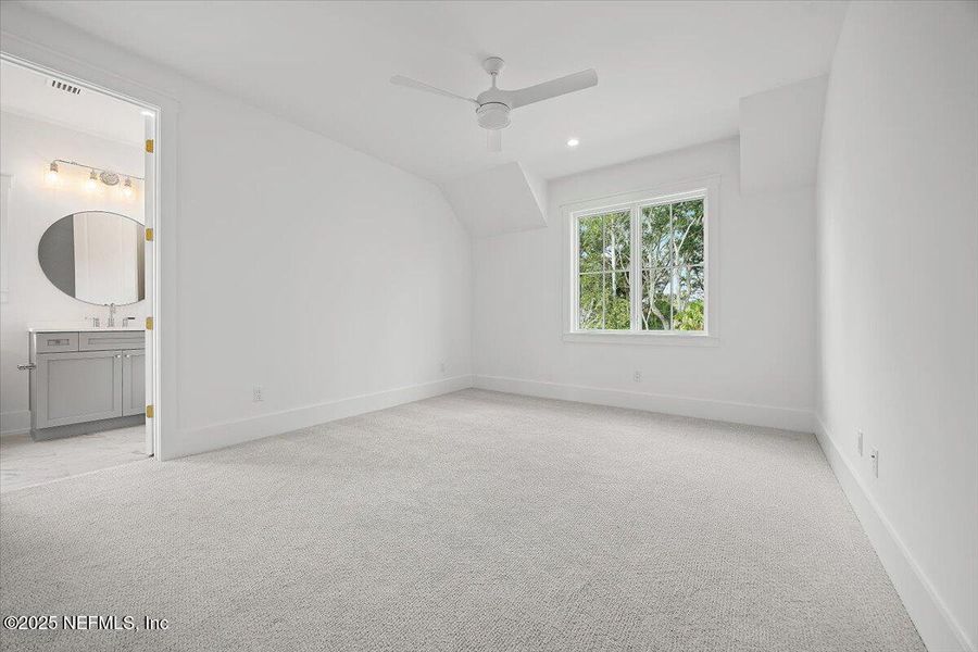 Spacious, unfurnished interior of a new home in , Ponte Vedra (Image 44).