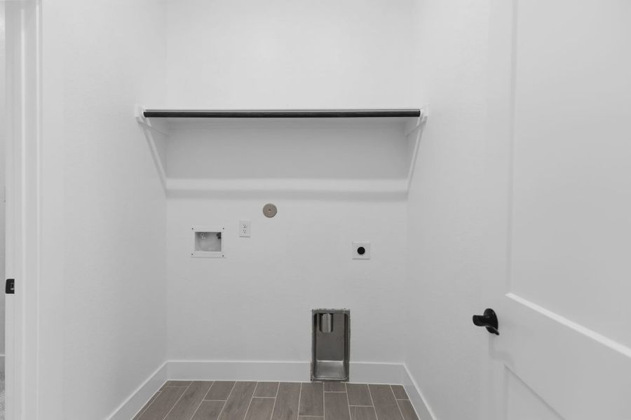 Representative unfurnished interior of a home built from the Marion by Chesmar Homes in Bridgeland, Elgin (Image 25).