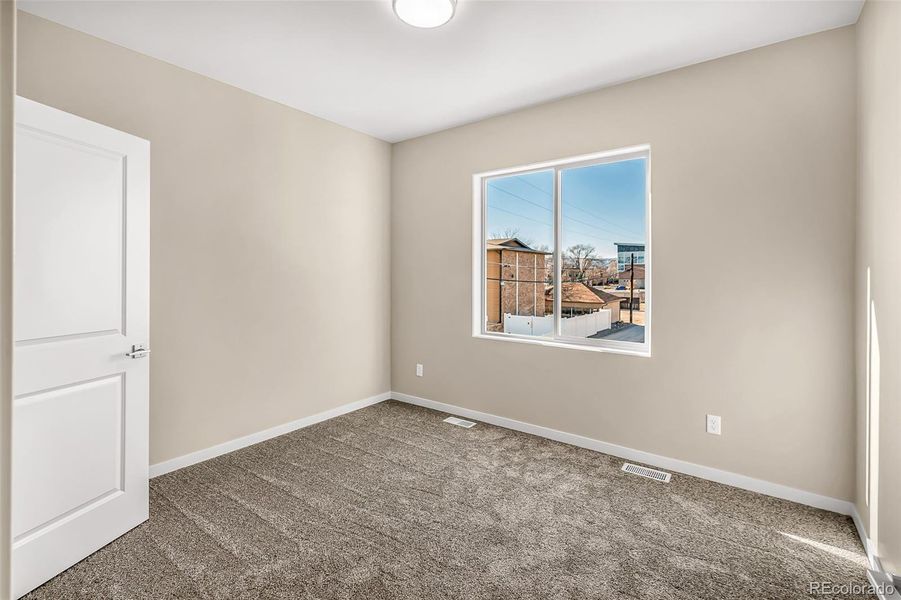 Spacious, unfurnished interior of a new home in , Grand Junction (Image 19).