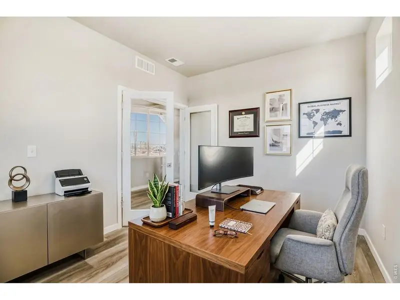 Furnished interior view inside a new home in Farmstead, Berthoud (Image 10).