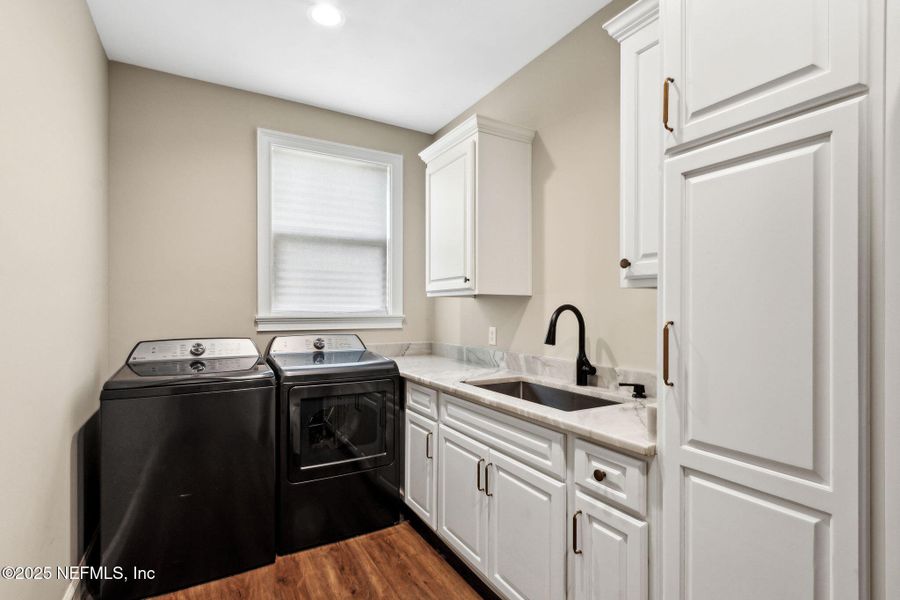 Furnished interior view inside a new home in , Hilliard (Image 47).