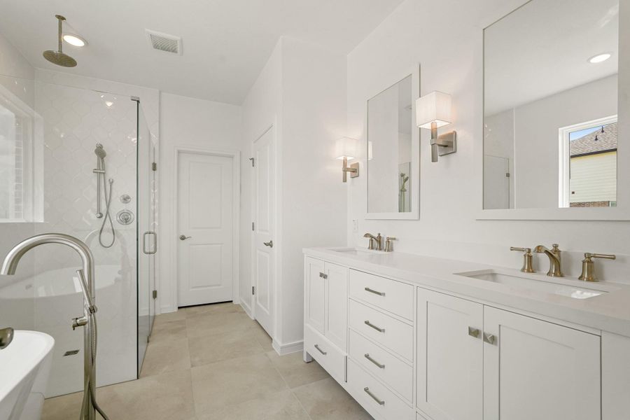 Relaxing primary bath Relaxing primary bath