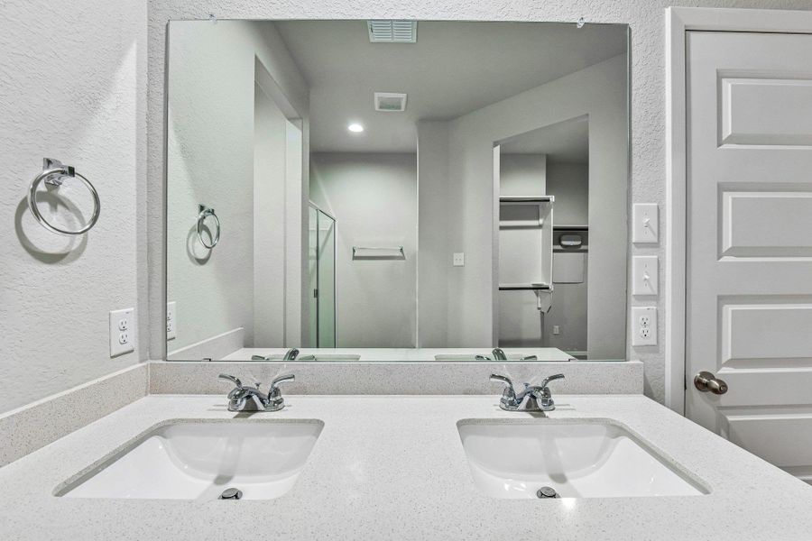 Close-up of interior finishes inside a home in Cloverleaf, Austin (Image 14).