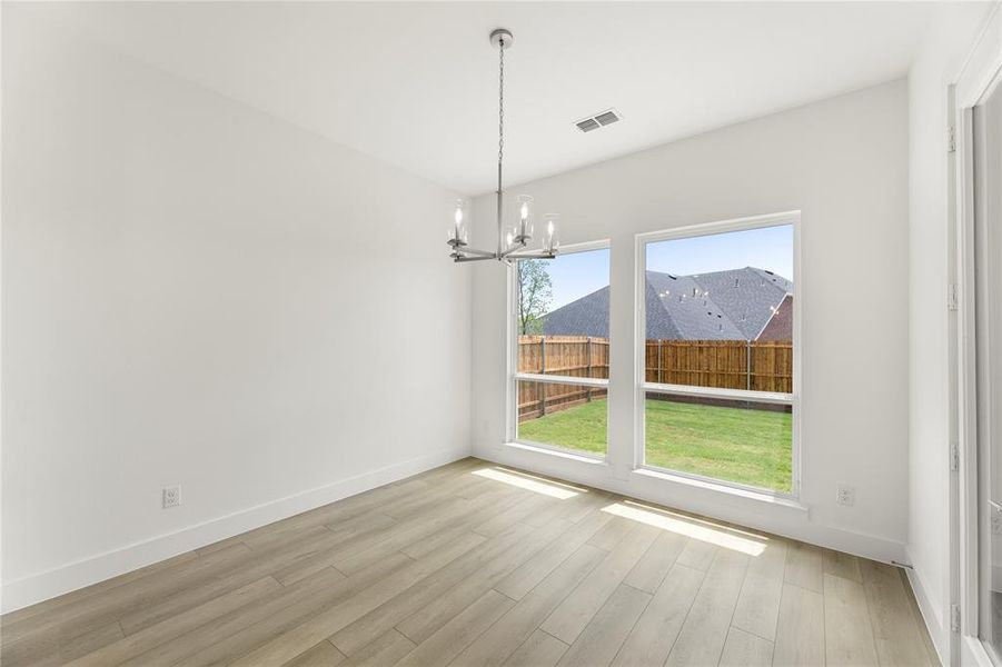 11. 15012 Barcas - Nook