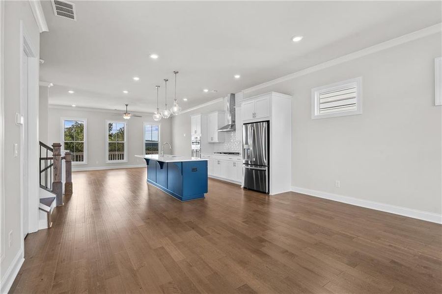 Image 44 of a home in Palisades Single Family.