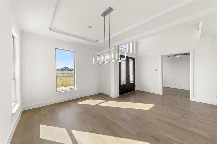 05. 5300 Ivybridge - Dining