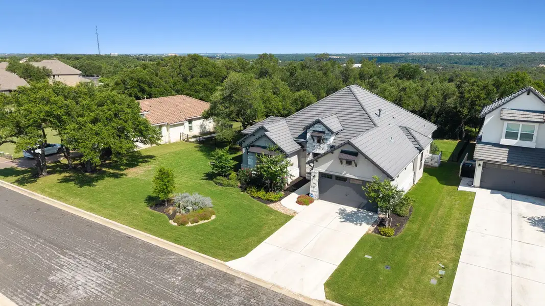Positioned on a quiet cul-de-sac lot backing to a greenbelt, this home offers added privacy and peaceful surroundings. Positioned on a quiet cul-de-sac lot backing to a greenbelt, this home offers added privacy and peaceful surroundings.
