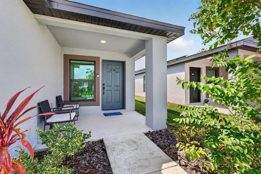 Exterior details and patio area of a home in , Tampa (Image 29).