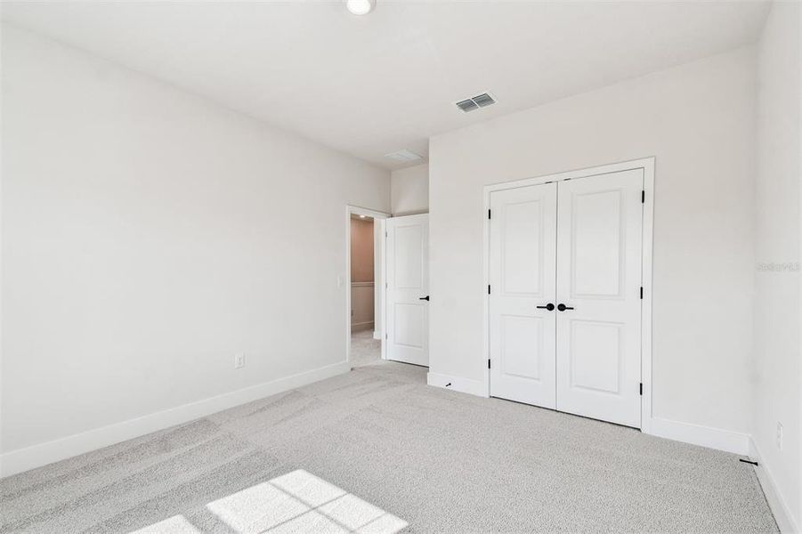 Spacious, unfurnished interior of a new home in North River Ranch – Townhomes, Parrish (Image 35).