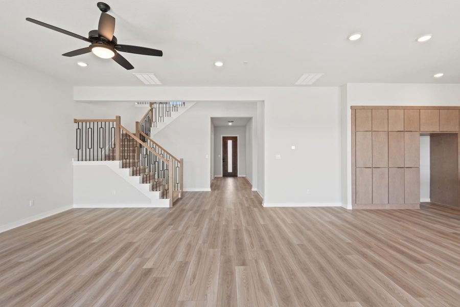 Spacious, unfurnished interior of a new home in Lariat, Liberty Hill (Image 37).