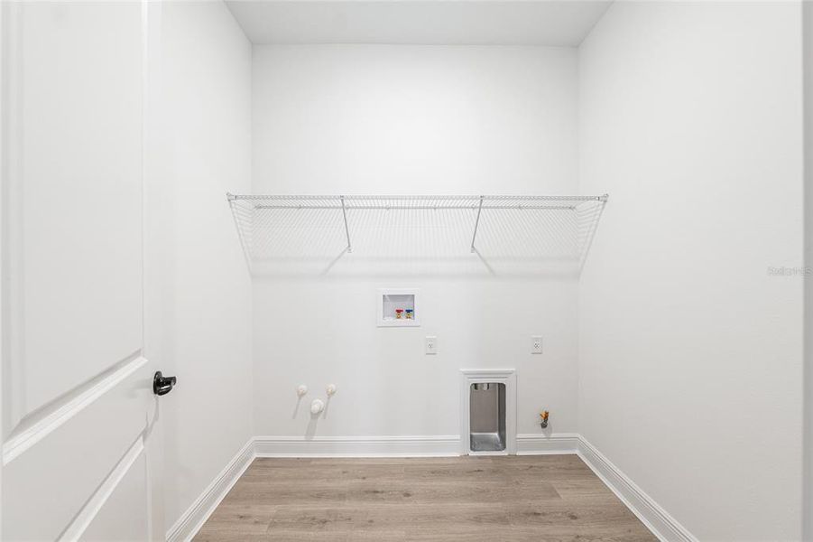 Spacious, unfurnished interior of a new home in , Ocala (Image 46).