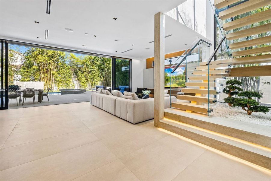 Community amenities in , Miami Beach (Image 42). Community amenities in , Miami Beach (Image 42).