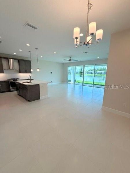 Spacious, unfurnished interior of a new home in Valencia Ridge (55+), Wesley Chapel (Image 19). Spacious, unfurnished interior of a new home in Valencia Ridge (55+), Wesley Chapel (Image 19).