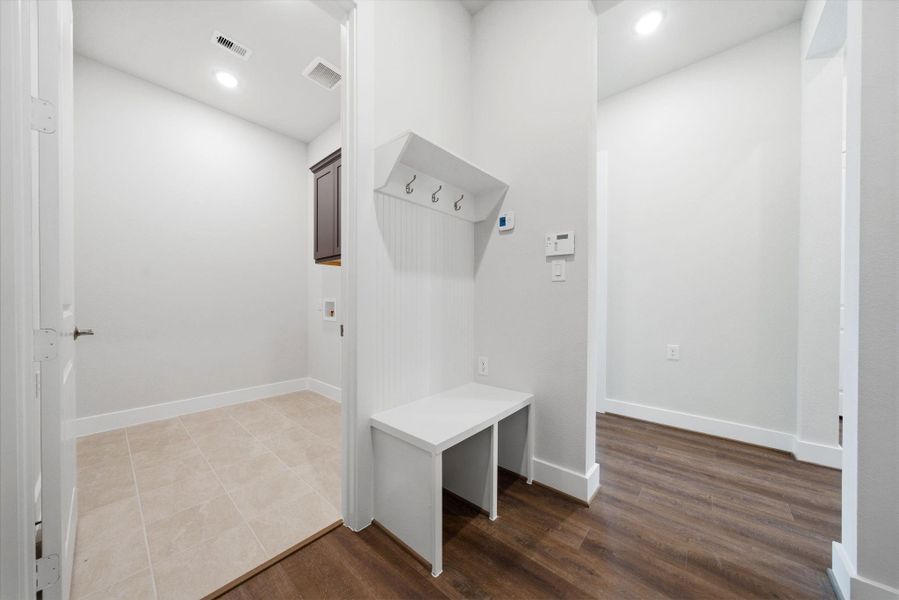 Furnished interior view inside a new home in Chambers Creek, Willis (Image 15).
