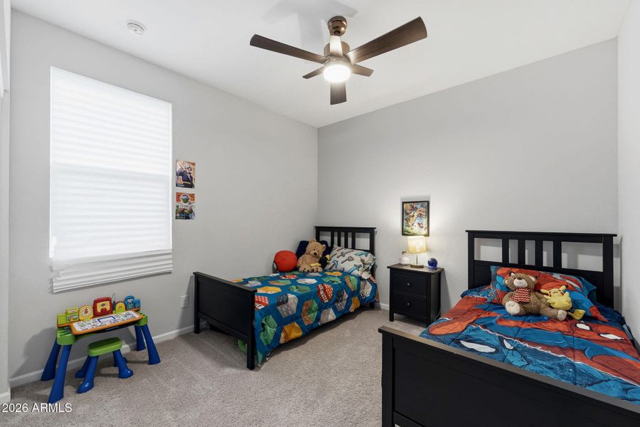 033__2487 E Boulder Ave