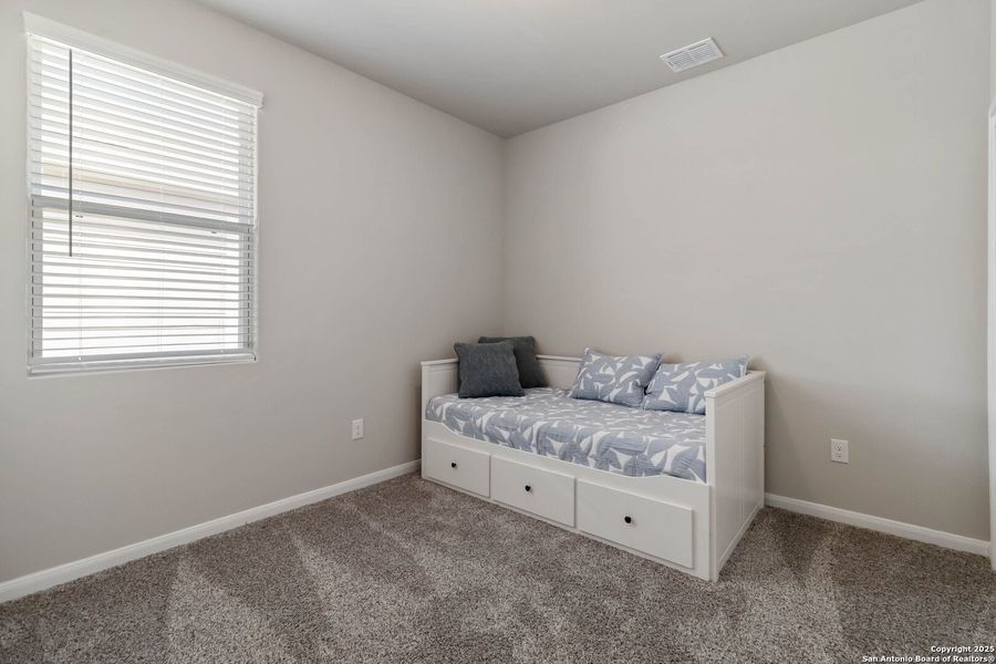 Furnished interior view inside a new home in Hannah Heights, Seguin (Image 13).