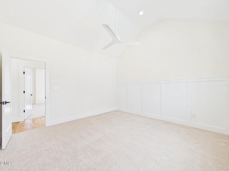 CAM01608G0-PR0128-STILL057