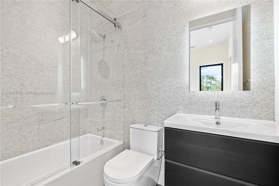 Furnished interior view inside a new home in , Miami Beach (Image 15).