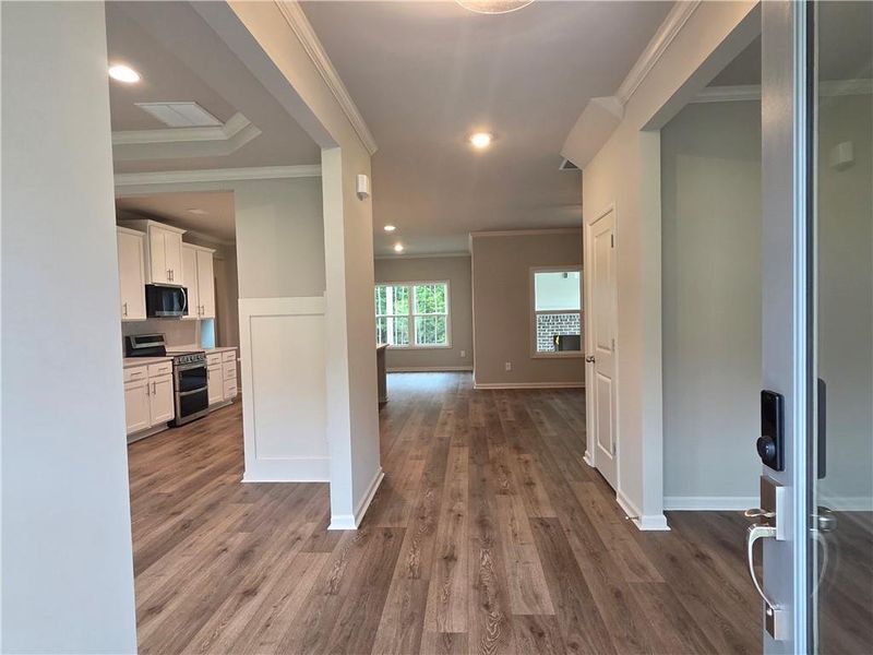Spacious, unfurnished interior of a new home in , Bethlehem (Image 16).