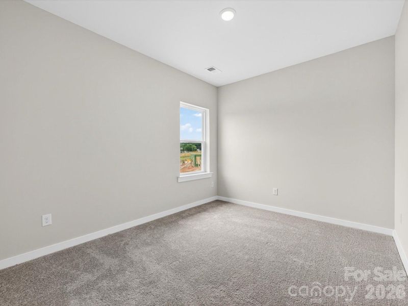 Spacious, unfurnished interior of a new home in Hardy Pond, Rock Hill (Image 31).