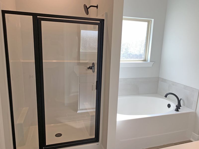 Close-up of interior finishes inside a home in Sentinel Ridge, Pace (Image 8).