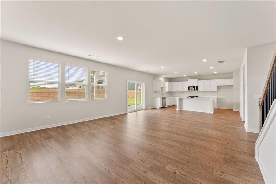 Spacious, unfurnished interior of a new home in Reserve at Gum Springs, Jefferson (Image 14).