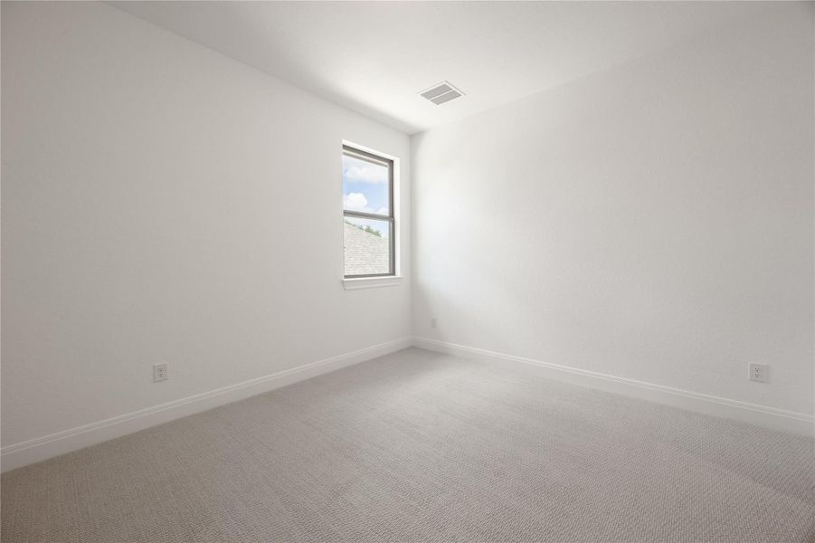 Spacious, unfurnished interior of a new home in The Porch at Du Pre, Buda (Image 17). Spacious, unfurnished interior of a new home in The Porch at Du Pre, Buda (Image 17).