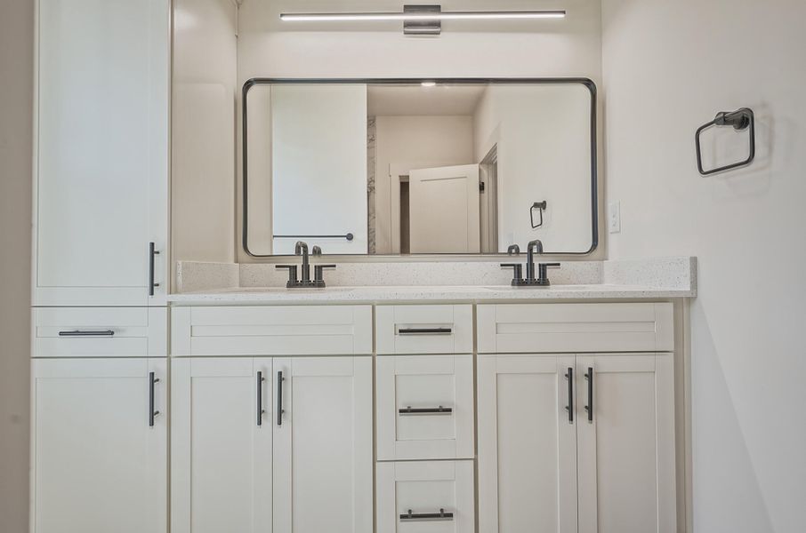 Image 36 of a home in .