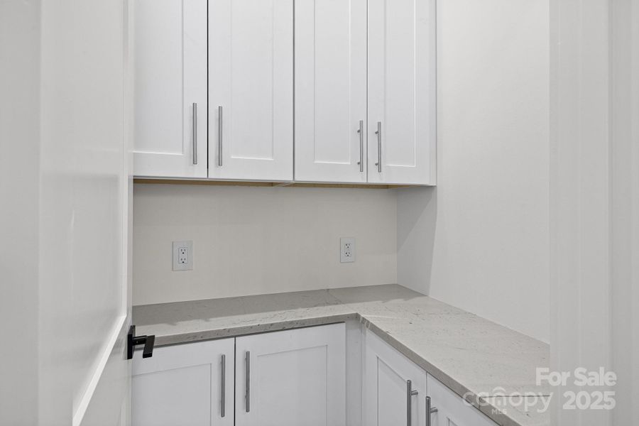 Image 37 of a home in . Image 37 of a home in .