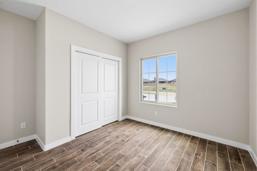 Spacious, unfurnished interior of a new home in Paloma Ranch, Harlingen (Image 11).