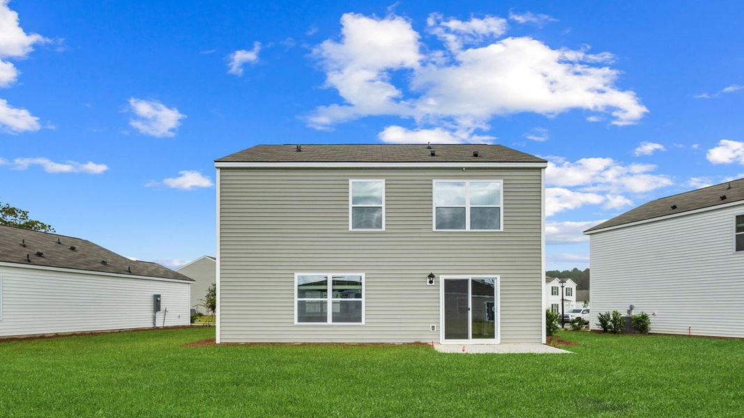 Exterior details and patio area of a home in Rice Hope, Port Wentworth (Image 4).
