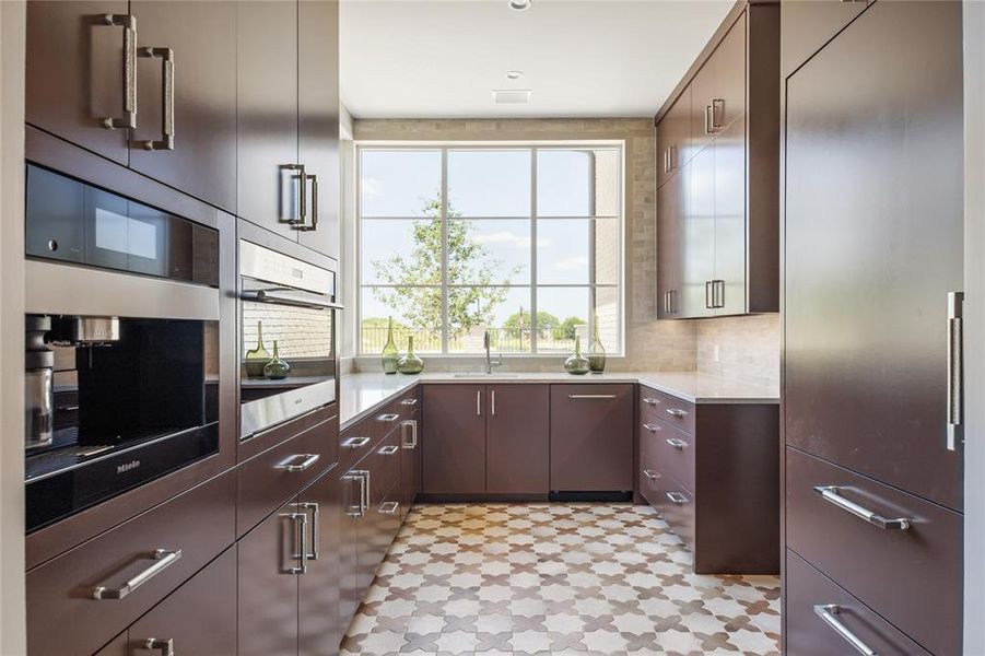 Furnished interior view inside a new home in , Fort Worth (Image 40).