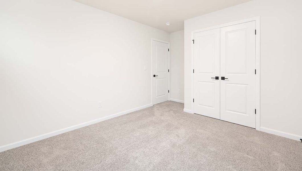 Spacious, unfurnished interior of a new home in Falls Cove, Troutman (Image 21).