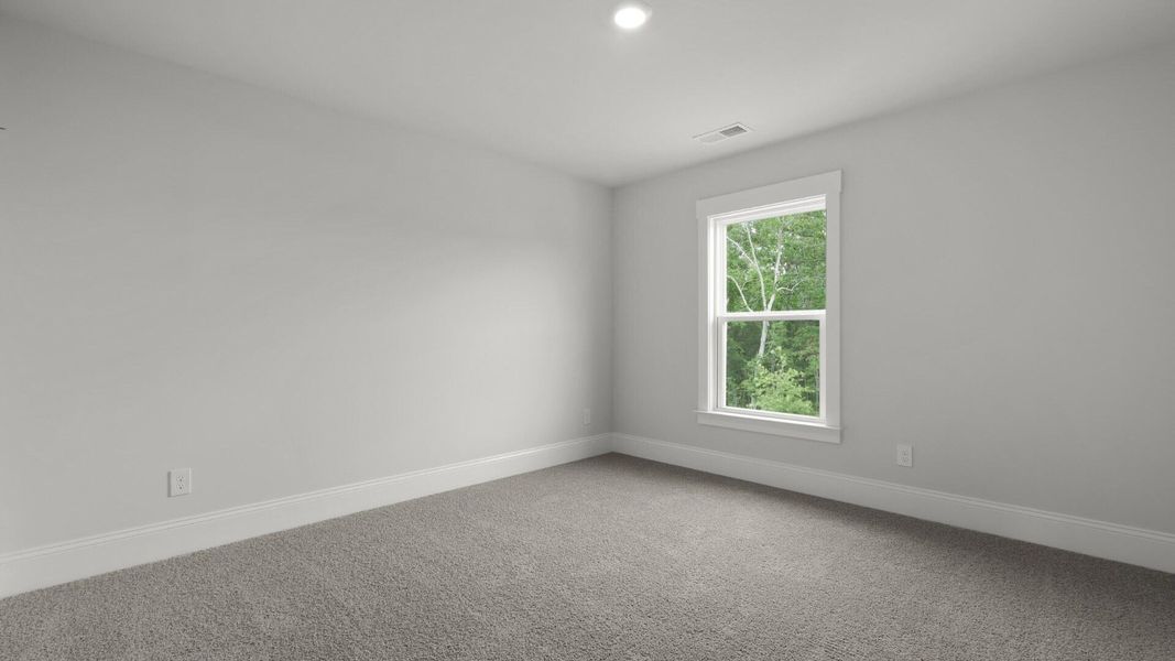 Spacious, unfurnished interior of a new home in Sheep Island, Summerville (Image 25).