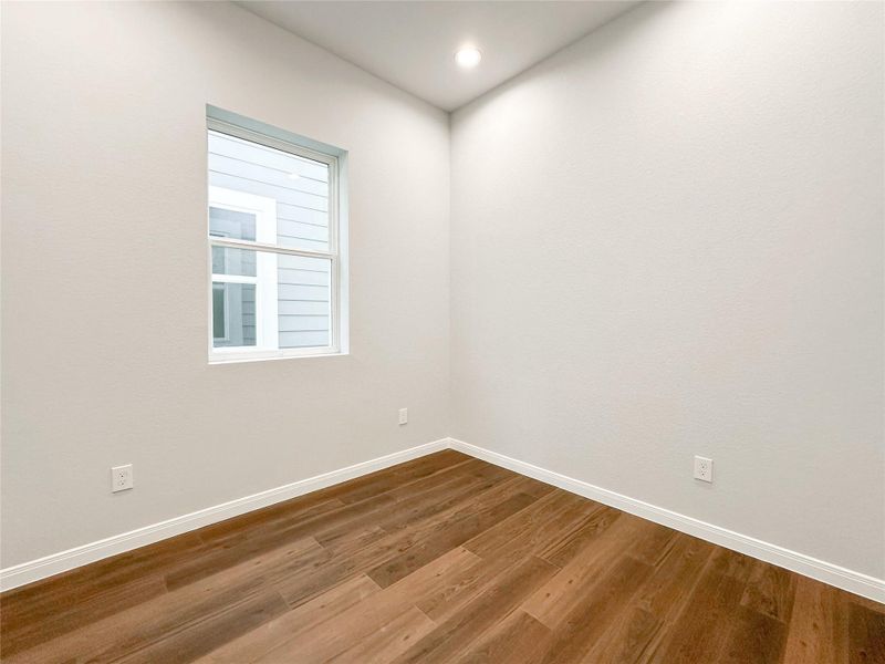 Spacious, unfurnished interior of a new home in , Spring (Image 21).