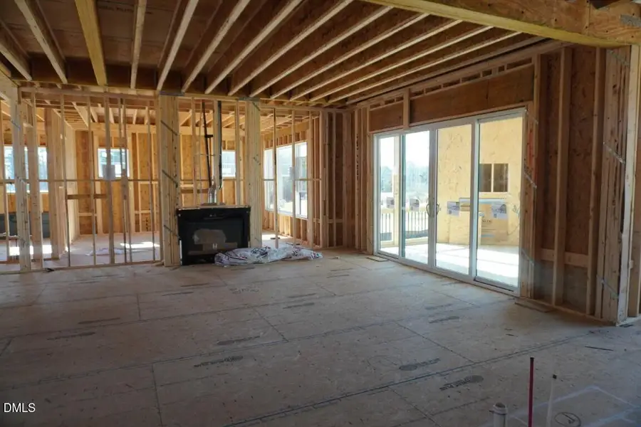 DSC01140 (Medium) DSC01140 (Medium)