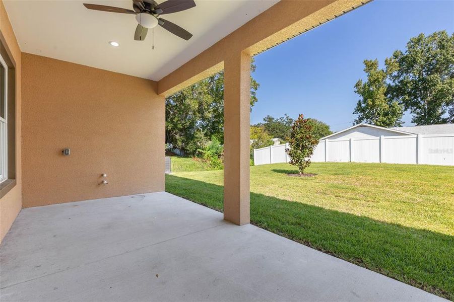 Exterior details and patio area of a home in , Palm Coast (Image 33).