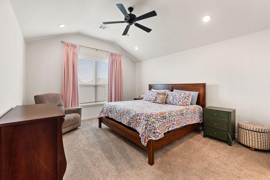 Furnished interior view inside a new home in , Bryan (Image 5).