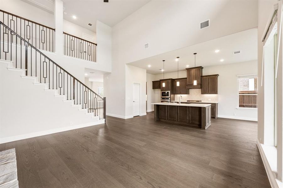 Furnished interior view inside a new home in Meraki, Forney (Image 10).