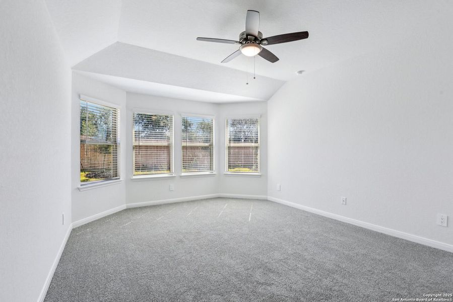 Spacious, unfurnished interior of a new home in Royal Crest, San Antonio (Image 28). Spacious, unfurnished interior of a new home in Royal Crest, San Antonio (Image 28).
