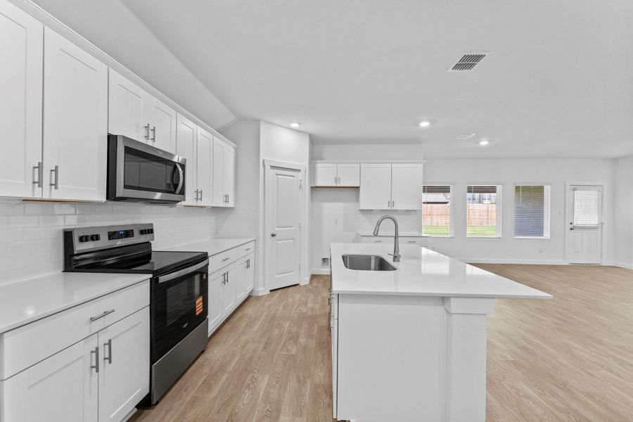 Furnished interior view inside a new home in Sonoma Oaks, Fredericksburg (Image 11). Furnished interior view inside a new home in Sonoma Oaks, Fredericksburg (Image 11).