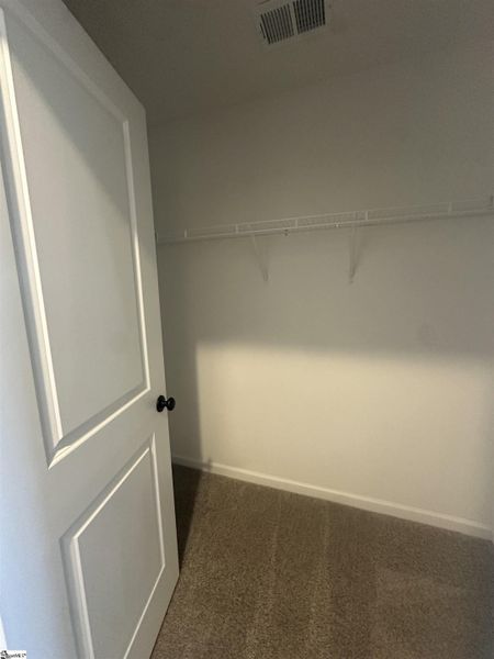 Spacious, unfurnished interior of a new home in Shiloh Trail, Wellford (Image 38).