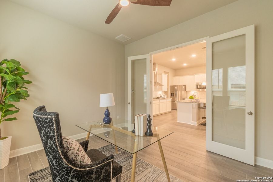 Furnished interior view inside a new home in Cibolo Crossing, Universal City (Image 18). Furnished interior view inside a new home in Cibolo Crossing, Universal City (Image 18).