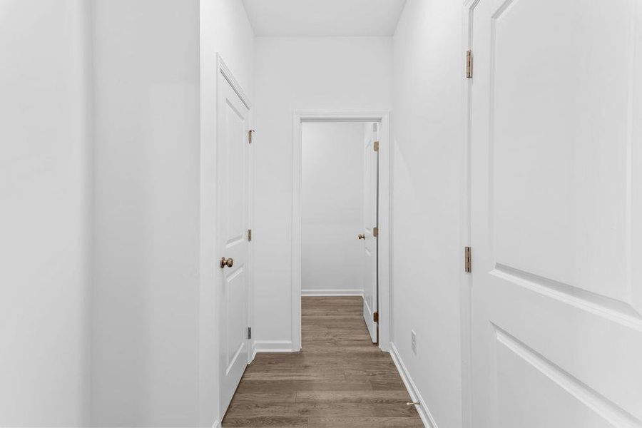 Spacious, unfurnished interior of a new home in Falls Creek, Flowery Branch (Image 23).