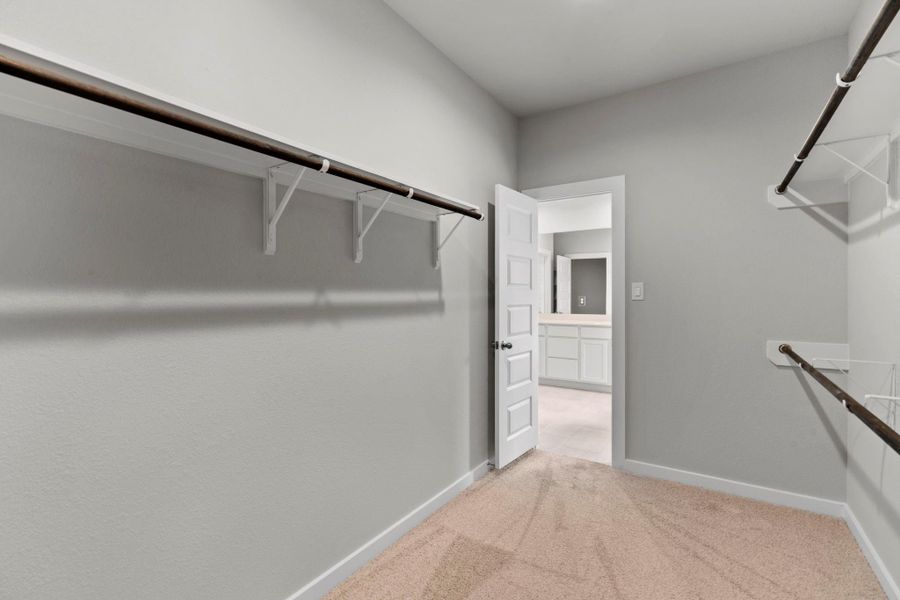 Spacious, unfurnished interior of a new home in Briarwood Crossing, Rosenberg (Image 36).