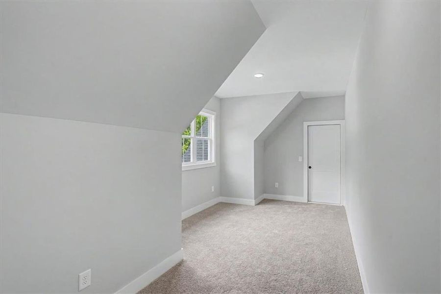 Spacious, unfurnished interior of a new home in , Rome (Image 40).