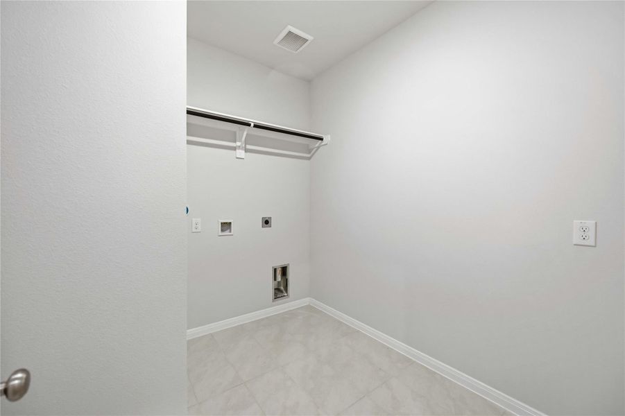 Spacious, unfurnished interior of a new home in Sundance Cove, Crosby (Image 13). Spacious, unfurnished interior of a new home in Sundance Cove, Crosby (Image 13).